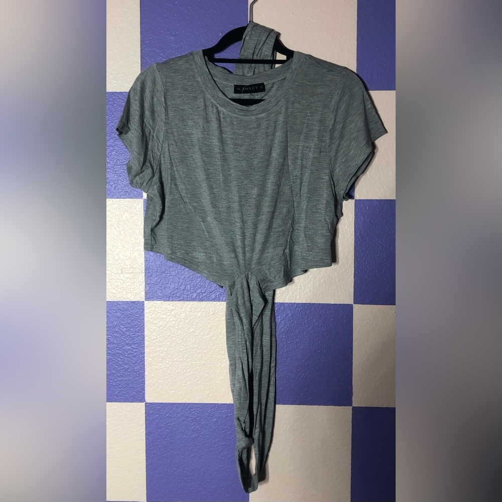 NWT Soncy Grey Crop Tee with Wraparound Ties - Size 14 / 16